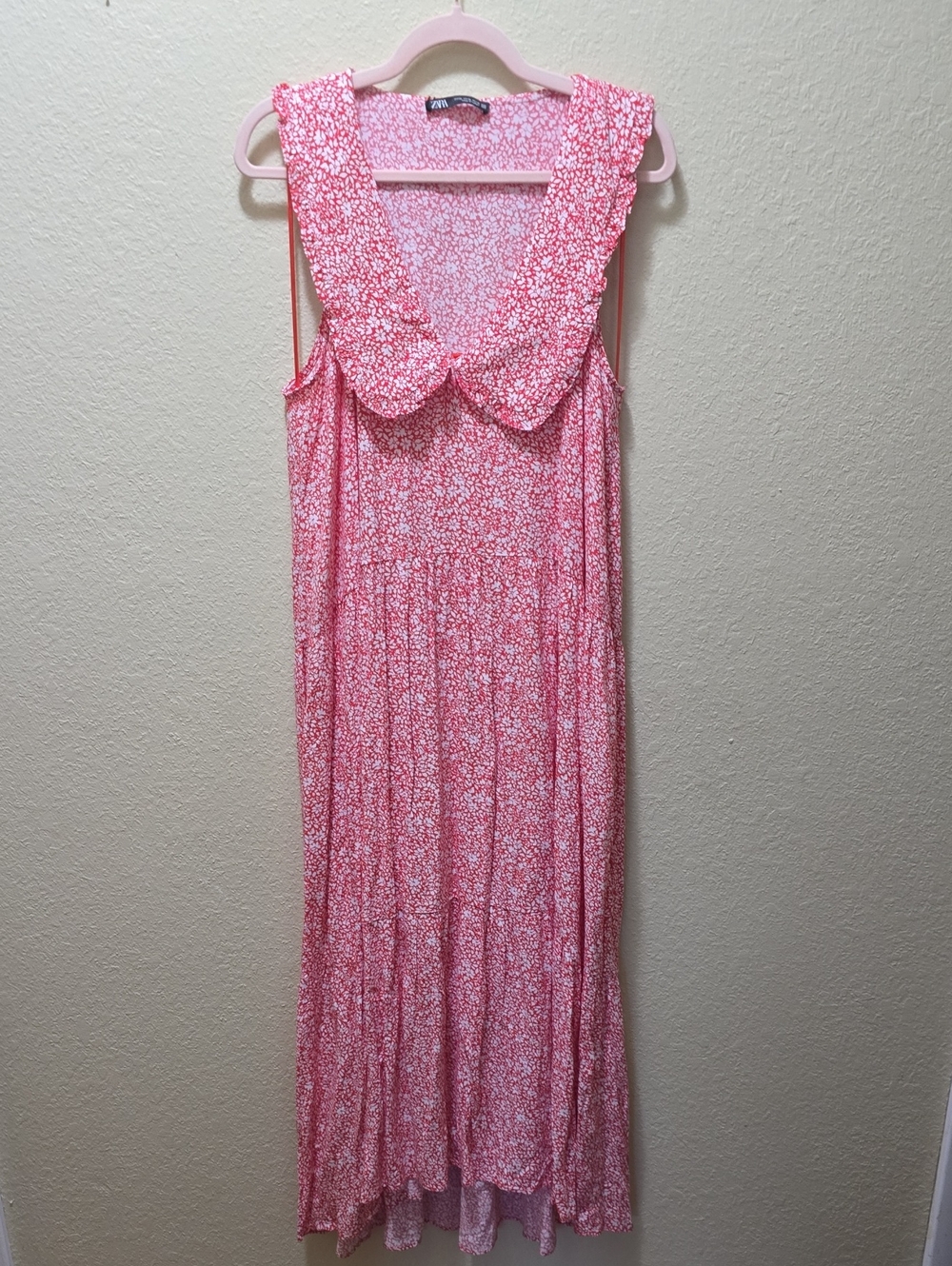 NWT Zara Red and White Floral V-Neck Dress